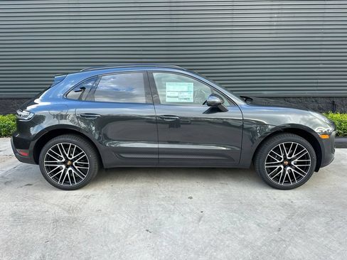 Used 2026 Porsche Macan AWD/4WD image 10