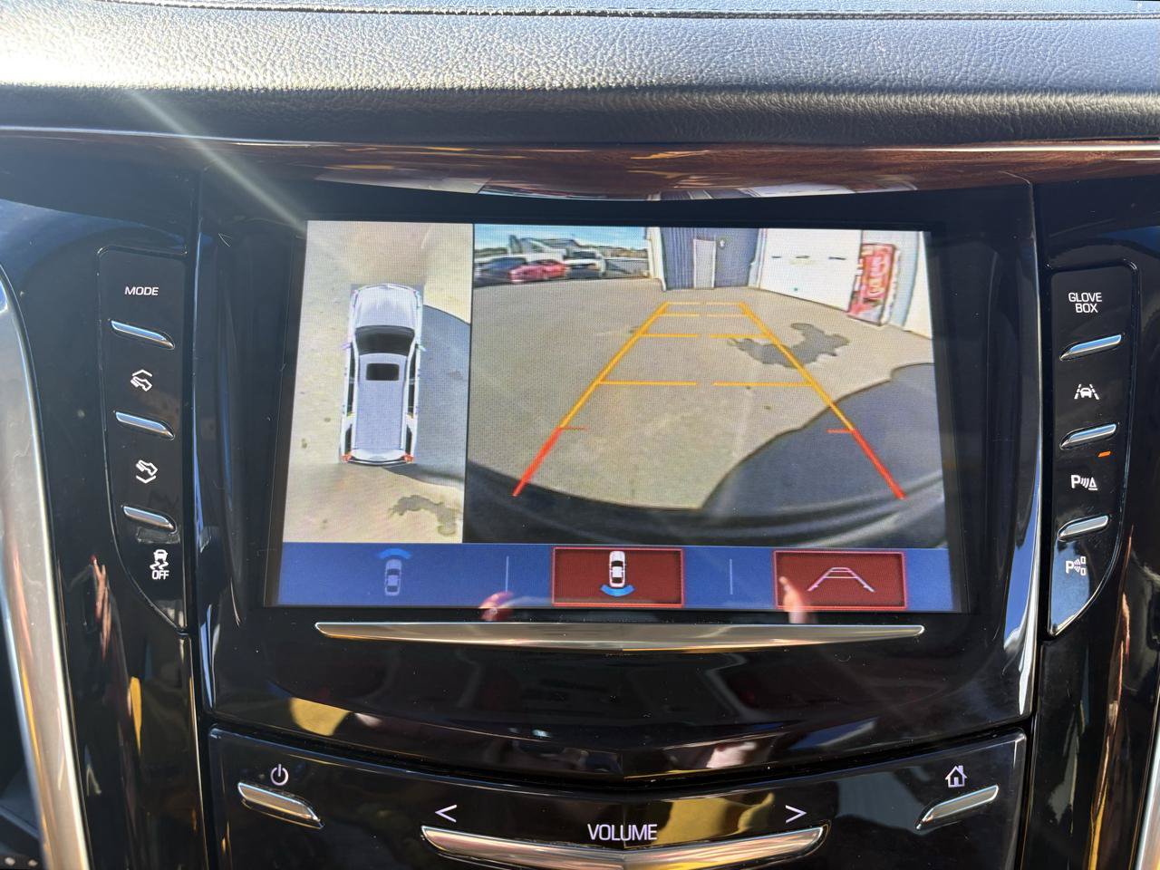 Used 2018 Cadillac Escalade ESV Luxury AWD/4WD image 34