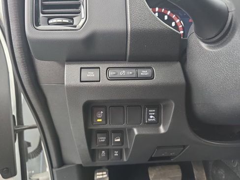Used 2024 Nissan Frontier PRO-4X w/ Pro Premium Package AWD/4WD image 27
