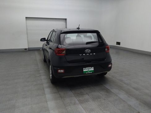 Used 2024 Hyundai Venue SE image 5