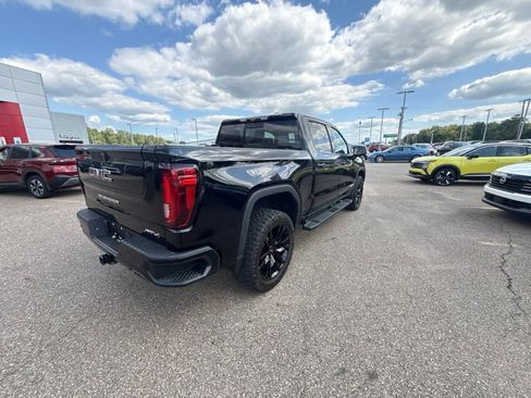 Used 2021 GMC Sierra 1500 AT4 w/ AT4 Value Package AWD/4WD image 8