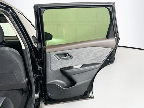 Used 2023 Nissan Rogue SV FWD image 27