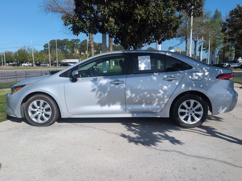 Certified 2024 Toyota Corolla LE image 7