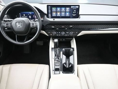 Used 2024 Honda Accord EX-L image 22