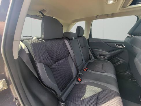 Used 2022 Subaru Forester Premium image 29