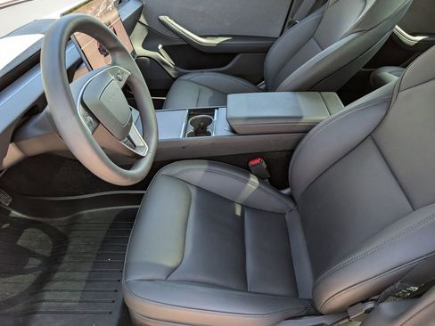 Used 2025 Tesla Model 3 Long Range RWD image 14