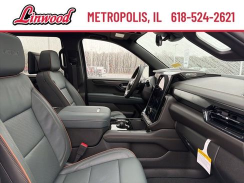 New 2026 GMC Yukon AT4 w/ AT4 Premium Plus Package image 11
