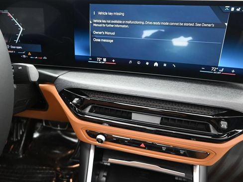 New 2026 BMW 330i Sedan w/ M Sport Package RWD image 28