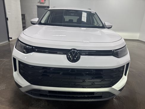 New 2026 Volkswagen Tiguan S image 8