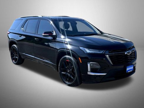 Certified 2023 Chevrolet Traverse Premier w/ Redline Edition AWD/4WD image 4
