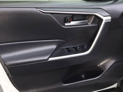 Used 2024 Toyota RAV4 XLE FWD image 16
