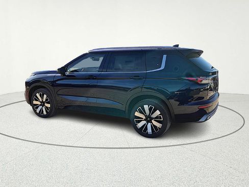 New 2026 Mitsubishi Outlander SEL FWD image 4