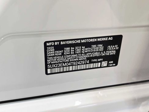 New 2026 BMW X7 xDrive40i w/ Executive Package image 31