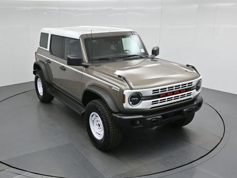 Certified 2026 Ford Bronco Heritage Edition AWD/4WD image 40