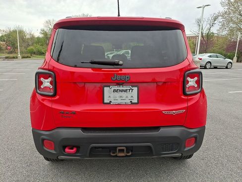 Used 2016 Jeep Renegade Trailhawk AWD/4WD image 9