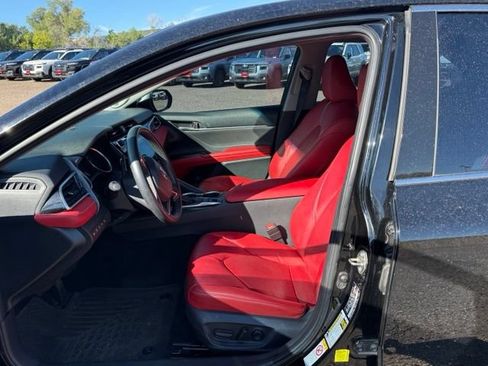 Used 2018 Toyota Camry XSE w/ Driver Assist Package FWD image 16