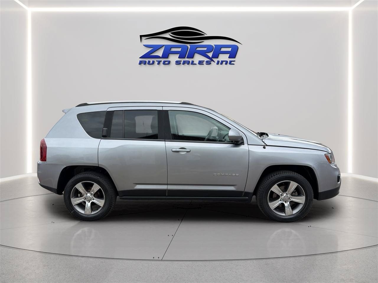 Used 2016 Jeep Compass High Altitude AWD/4WD image 8