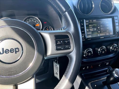 Used 2015 Jeep Patriot Limited image 23