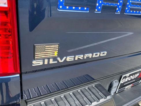 Used 2022 Chevrolet Silverado 1500 LT AWD/4WD image 49