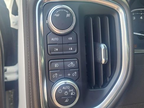 Used 2019 GMC Sierra 1500 SLT w/ SLT Premium Plus Package AWD/4WD image 24