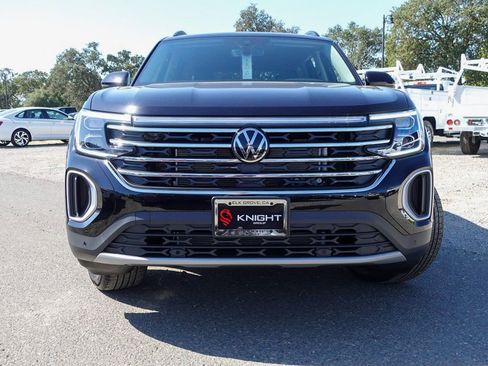 New 2026 Volkswagen Atlas SE FWD image 4