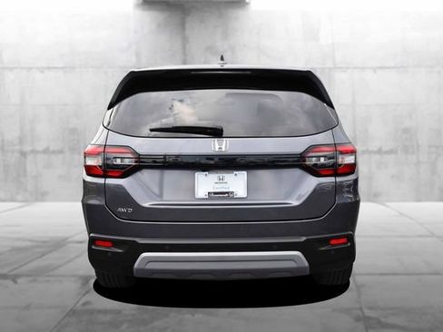 Used 2025 Honda Pilot EX-L image 6