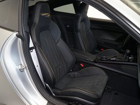 Used 2025 Porsche 911 GT3 RS RWD image 9
