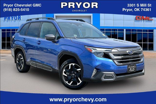 Used 2025 Subaru Forester Limited AWD/4WD image 1