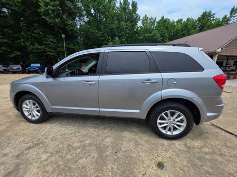Used 2016 Dodge Journey SXT w/ Comfort/Convenience Group FWD image 8