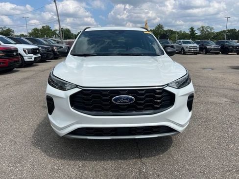 Certified 2024 Ford Escape ST-Line w/ Tech Pack #1 AWD/4WD image 2