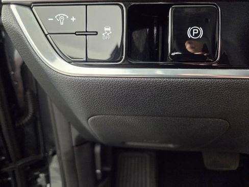 Used 2023 Kia Sportage EX FWD image 19