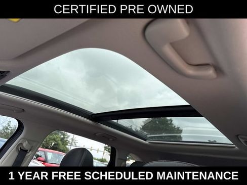 Used 2023 Kia Sorento S w/ Panoramic Sunroof Package AWD/4WD image 16