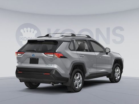 Used 2024 Toyota RAV4 XLE w/ Convenience Package AWD/4WD image 2