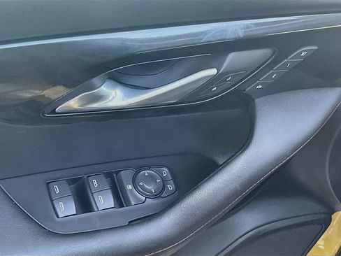 Used 2022 Chevrolet Blazer RS w/ Enhanced Convenience Package FWD image 18
