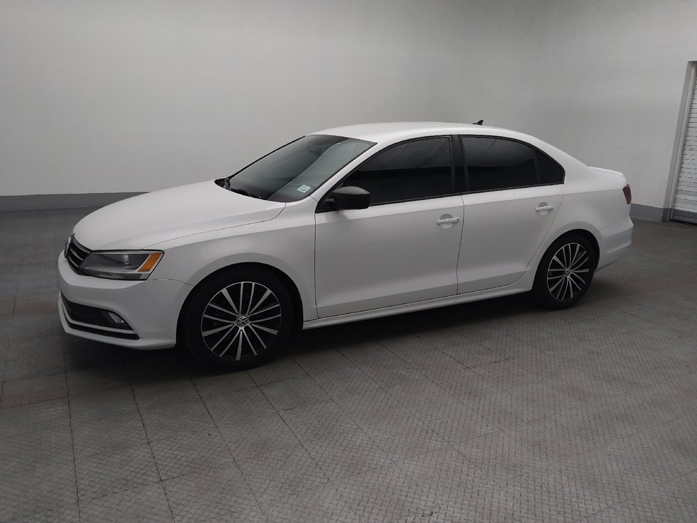 Used 2016 Volkswagen Jetta Sport FWD image 2