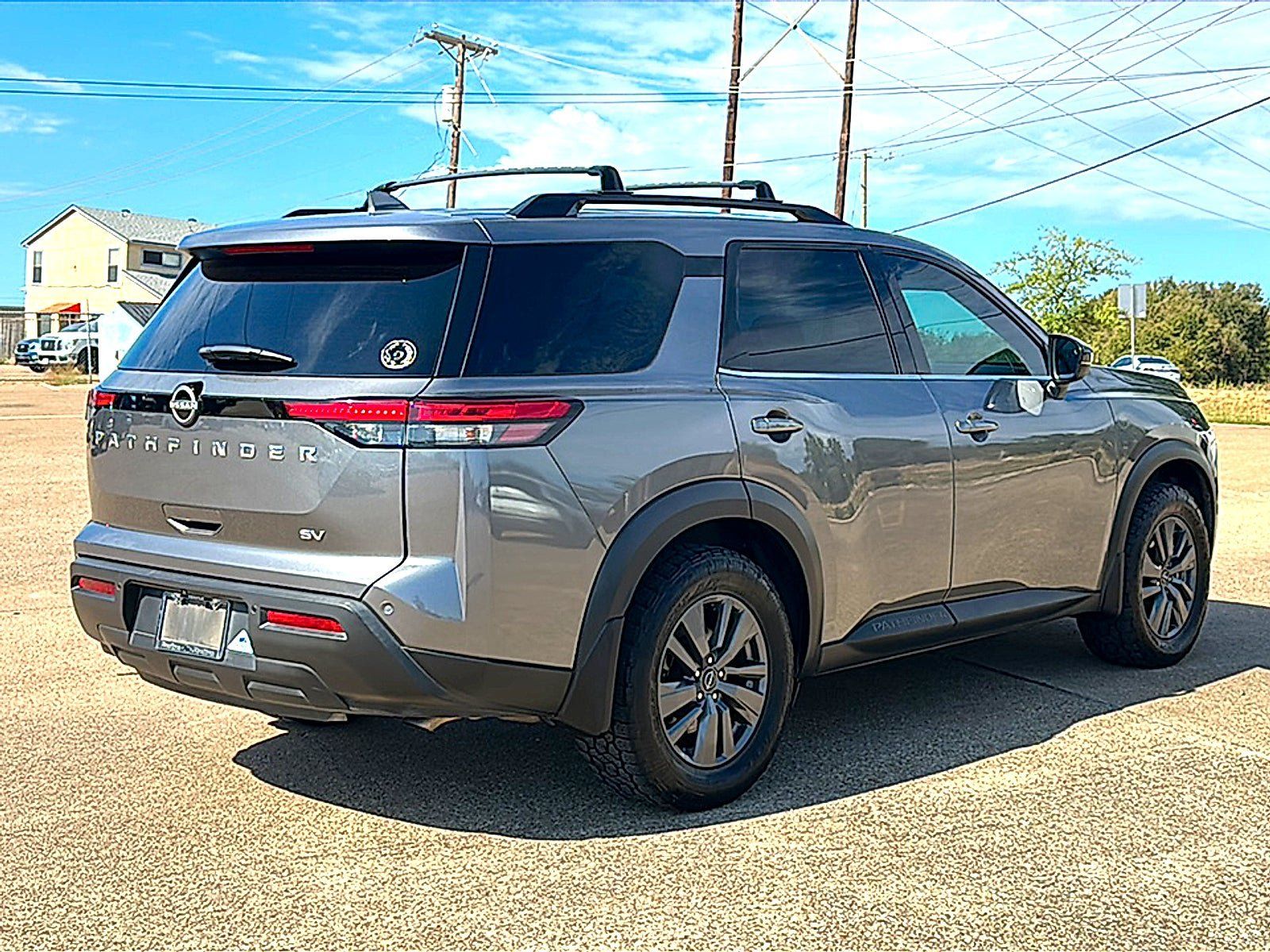 Used 2022 Nissan Pathfinder SV FWD image 7