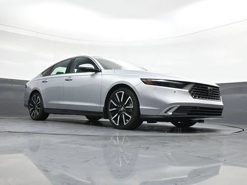 Used 2025 Honda Accord Touring image 28