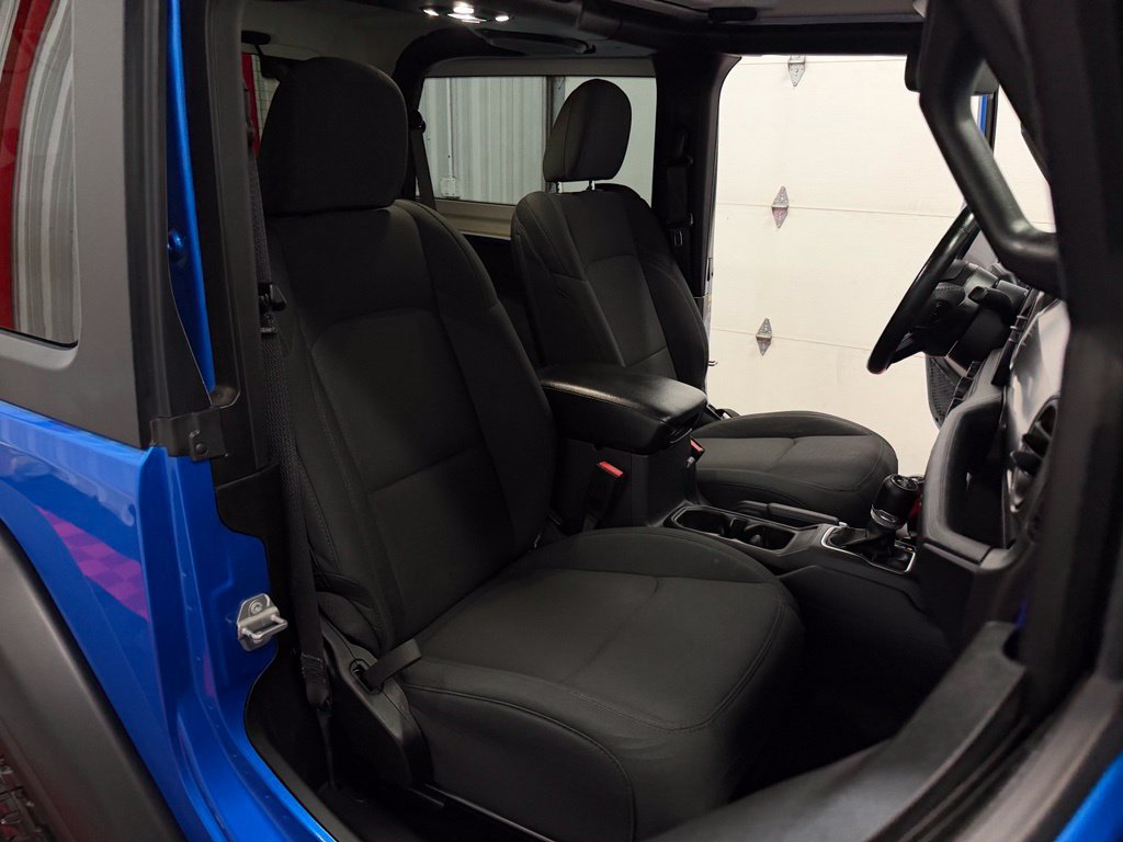 Used 2021 Jeep Wrangler Sport AWD/4WD image 41