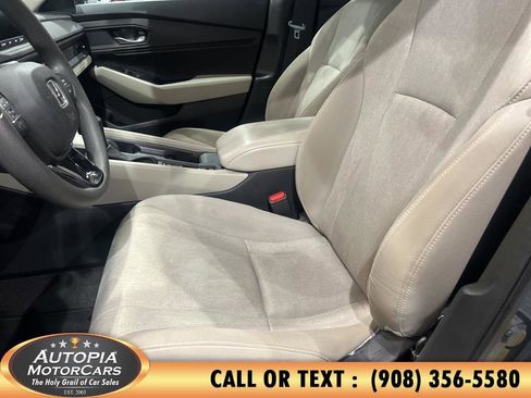Used 2024 Honda Accord EX image 9