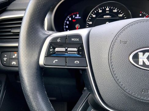 Used 2019 Kia Sorento SX image 24