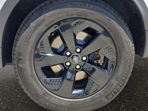 Certified 2023 Land Rover Discovery Sport S AWD/4WD image 33