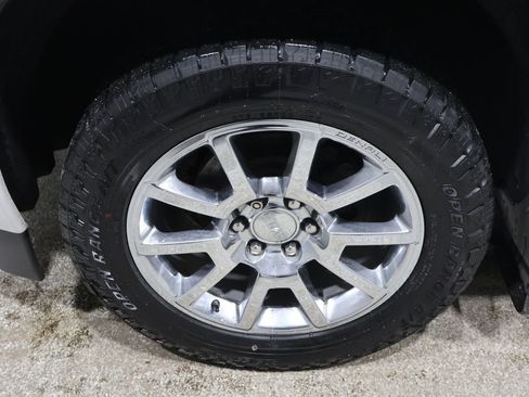 Used 2018 GMC Sierra 1500 Denali image 9