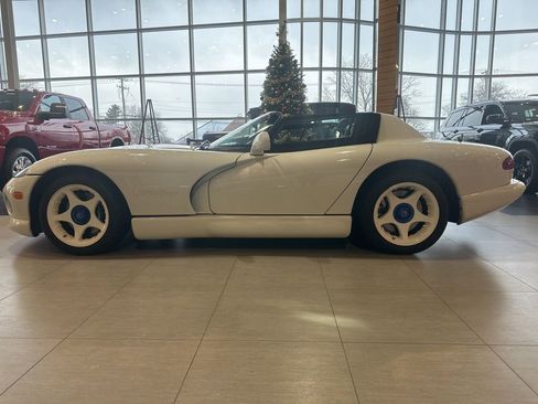 Used 1996 Dodge Viper RT/10 image 5