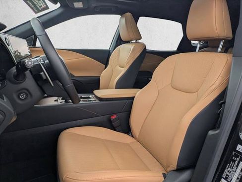 Used 2025 Lexus RX 350 Premium w/ Accessory Package (Z1) FWD image 16