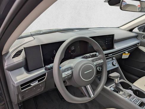 New 2026 Hyundai Sonata SE FWD image 12