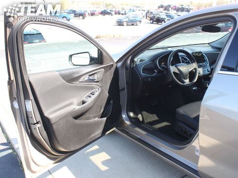 Used 2024 Chevrolet Malibu LT FWD image 10