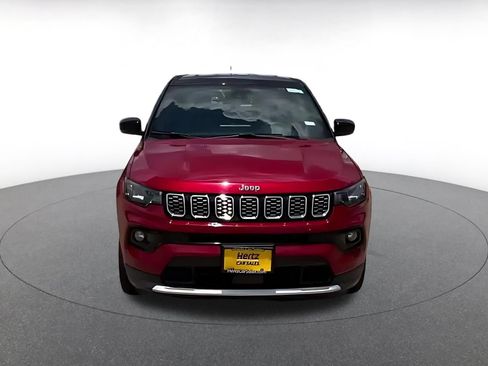 Used 2025 Jeep Compass Limited AWD/4WD image 10