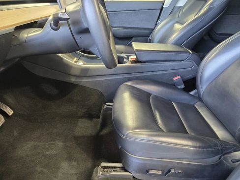 Used 2020 Tesla Model Y Long Range AWD/4WD image 14