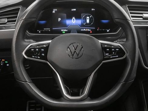 Used 2024 Volkswagen Tiguan SE R-Line FWD image 18