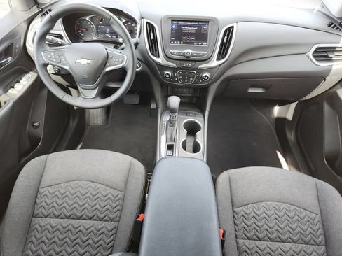 Used 2024 Chevrolet Equinox LT FWD image 18